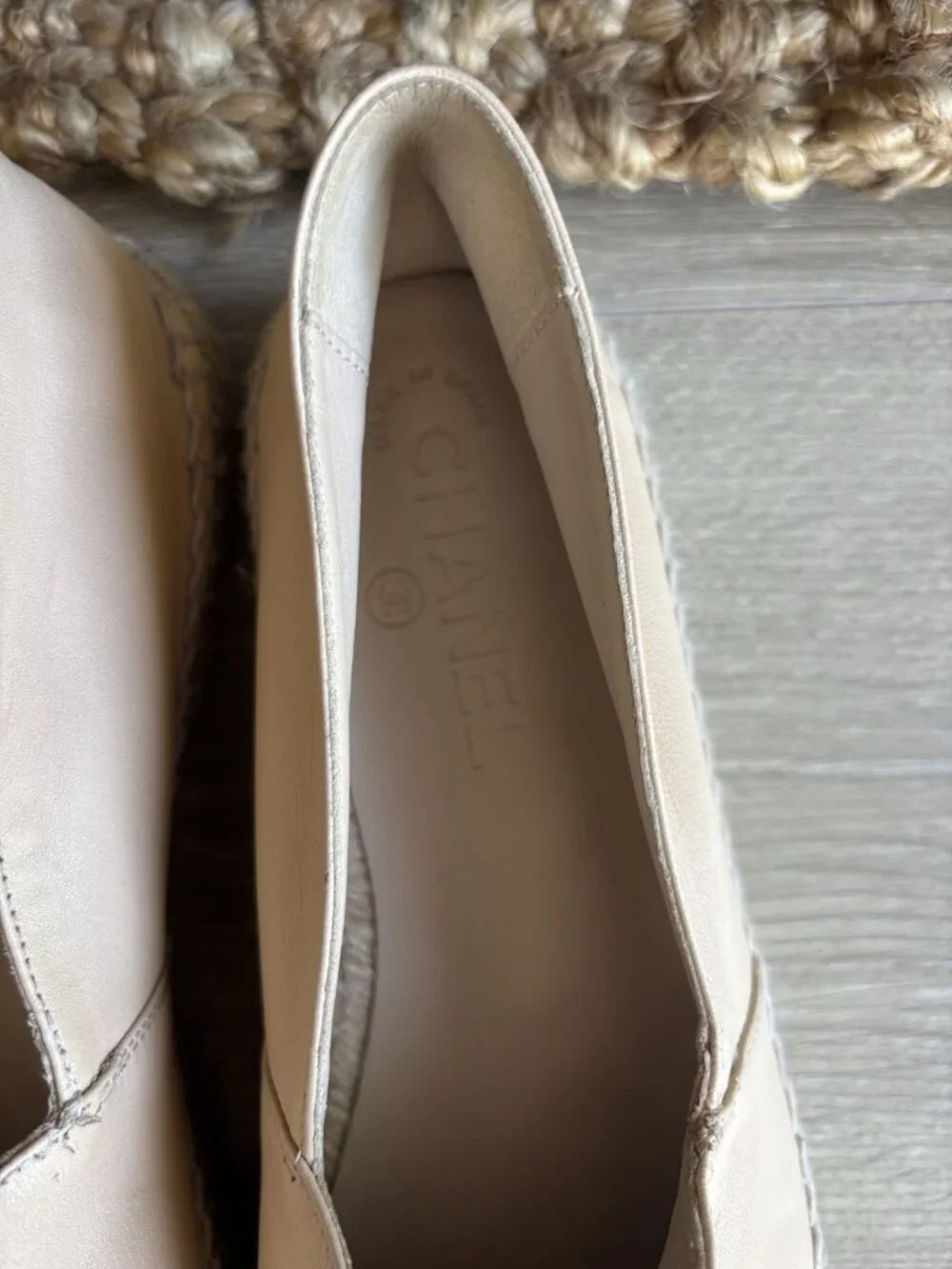 CHANEL Beige Tan & Black Lambskin Espadrilles Shoes Flats Sz 40